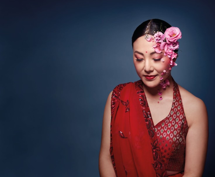 90a60-QLD_Opera_Flowering_Tree_0105-v22BCMYK