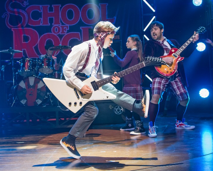School-Of-Rock-20-10-16-New-London-4787_RT.jpg